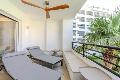 Middle Floor Apartment in Puerto Banús
