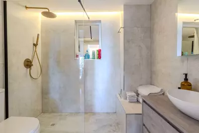 Middle Floor Apartment in Puerto Banús