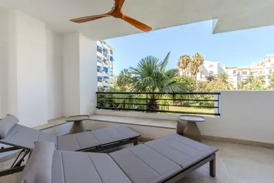 Middle Floor Apartment in Puerto Banús
