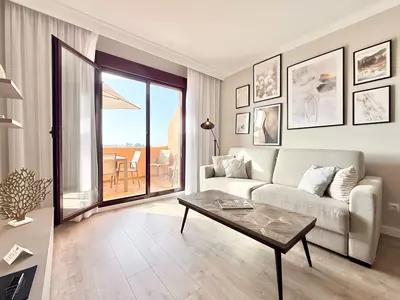 Middle Floor Apartment in Benahavís