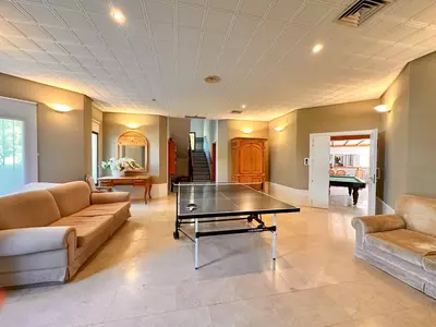 Middle Floor Apartment in Nueva Andalucía
