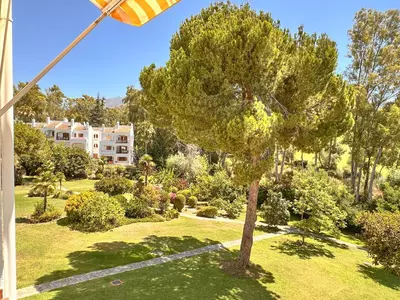 Middle Floor Apartment in Nueva Andalucía