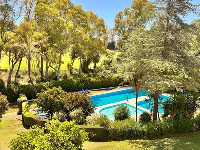 Middle Floor Apartment in Nueva Andalucía