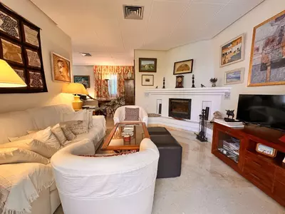 Middle Floor Apartment in Nueva Andalucía