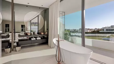 Semi-Detached House in Marbella