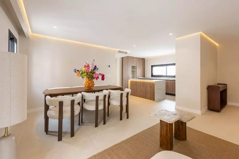 Top Floor Apartment in Estepona
