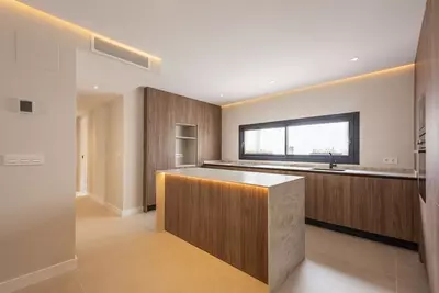 Top Floor Apartment in Estepona
