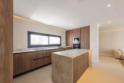 Top Floor Apartment in Estepona