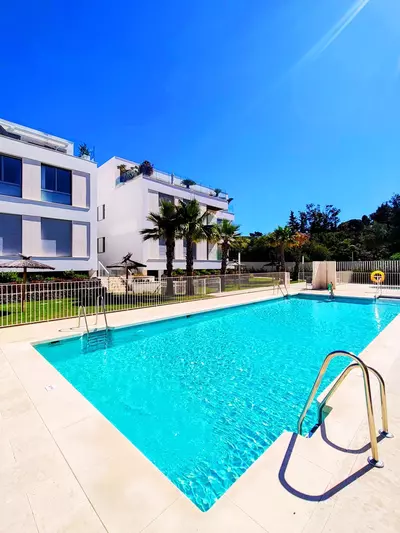 Middle Floor Apartment in Elviria