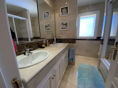 Middle Floor Apartment in Río Real