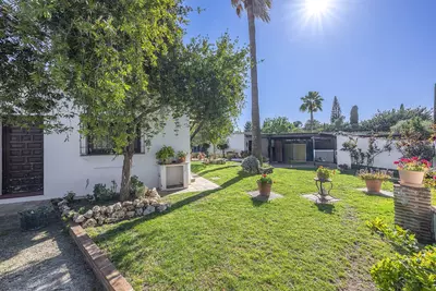 Detached Villa in Guadalmina Alta