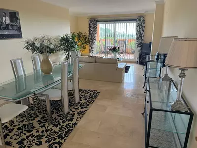 Middle Floor Apartment in Elviria