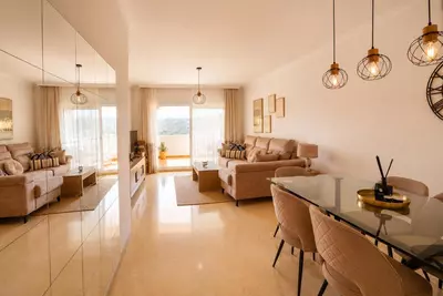 Middle Floor Apartment in Elviria