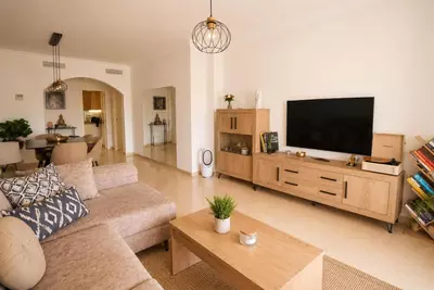 Middle Floor Apartment in Elviria