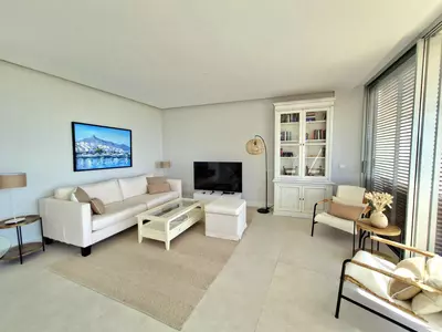Middle Floor Apartment in Estepona