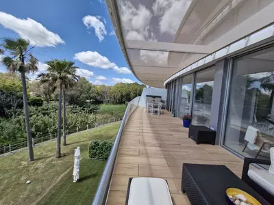Middle Floor Apartment in Estepona