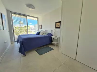 Middle Floor Apartment in Estepona