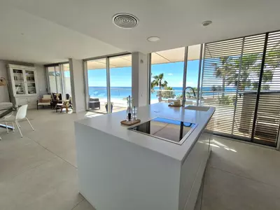 Middle Floor Apartment in Estepona