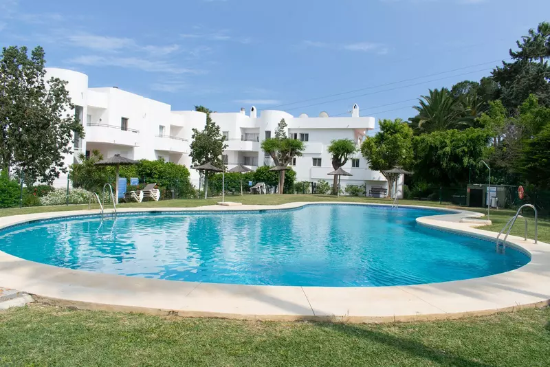 Middle Floor Apartment in Estepona