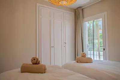 Middle Floor Apartment in Estepona