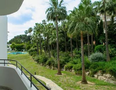 Middle Floor Apartment in Estepona