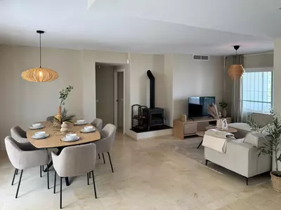 Middle Floor Apartment in Estepona