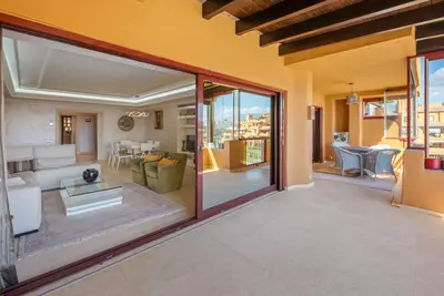 Middle Floor Apartment in Estepona