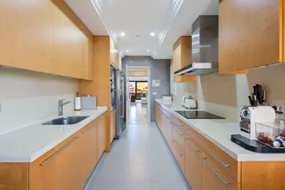 Middle Floor Apartment in Estepona