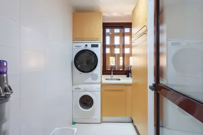 Middle Floor Apartment in Estepona