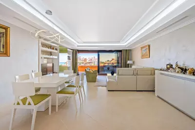 Middle Floor Apartment in Estepona