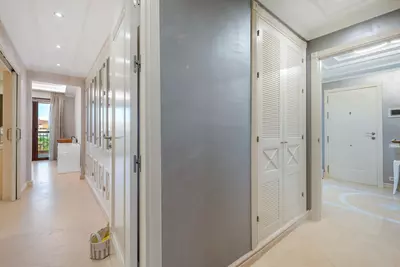Middle Floor Apartment in Estepona