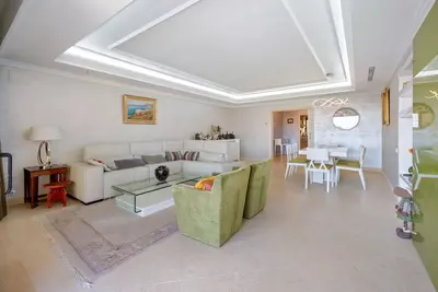 Middle Floor Apartment in Estepona