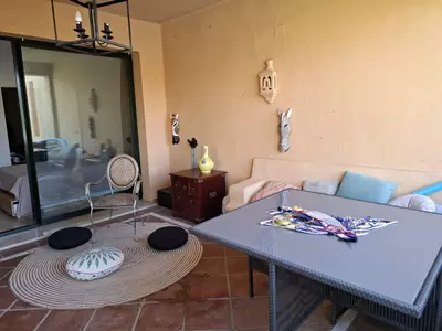 Middle Floor Apartment in El Paraiso