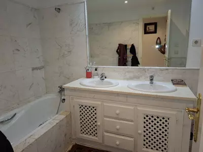 Middle Floor Apartment in El Paraiso