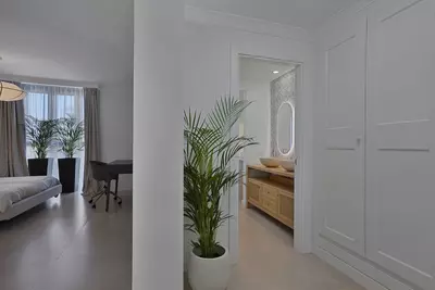 Middle Floor Apartment in El Paraiso