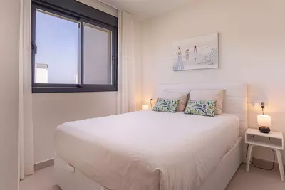 Middle Floor Apartment in Estepona