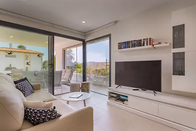 Middle Floor Apartment in Estepona