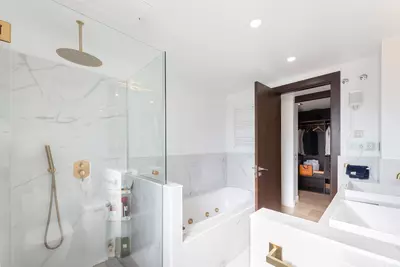 Middle Floor Apartment in Benahavís