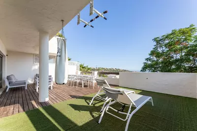 Middle Floor Apartment in Benahavís