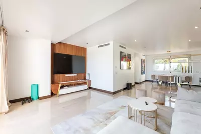 Middle Floor Apartment in Benahavís