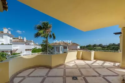 Middle Floor Apartment in Casares