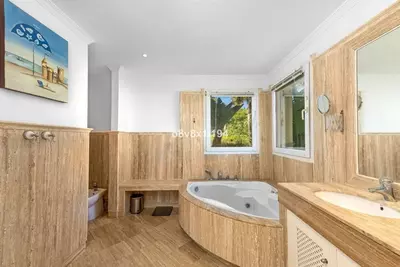 Middle Floor Apartment in Casares