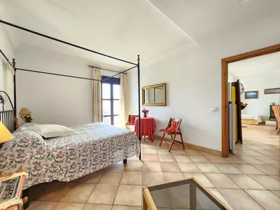 Middle Floor Apartment in Puerto Banús