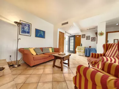Middle Floor Apartment in Puerto Banús