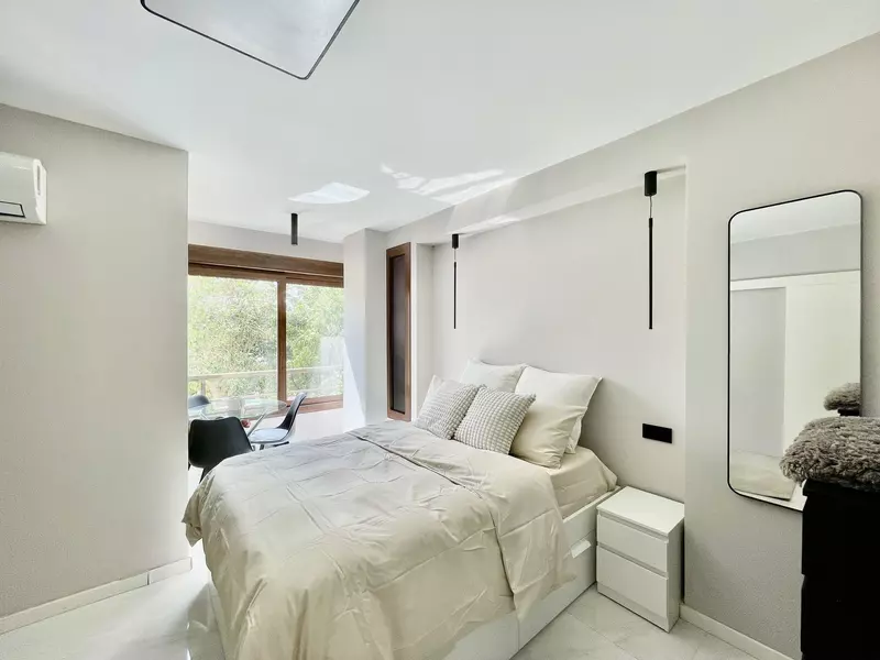 Middle Floor Studio in Nueva Andalucía