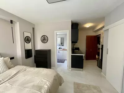 Middle Floor Studio in Nueva Andalucía