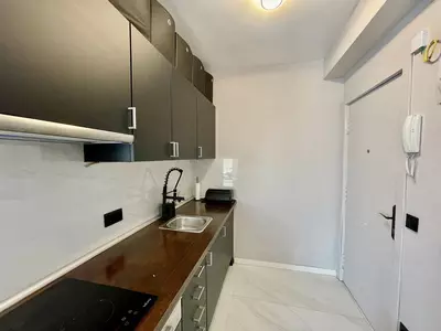 Middle Floor Studio in Nueva Andalucía