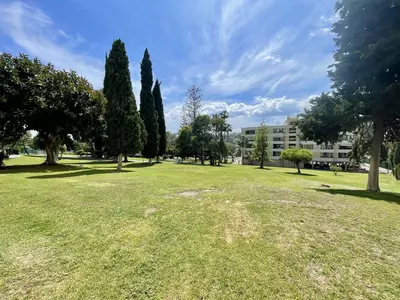Middle Floor Studio in Nueva Andalucía