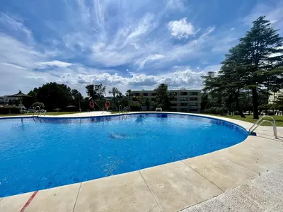 Middle Floor Studio in Nueva Andalucía