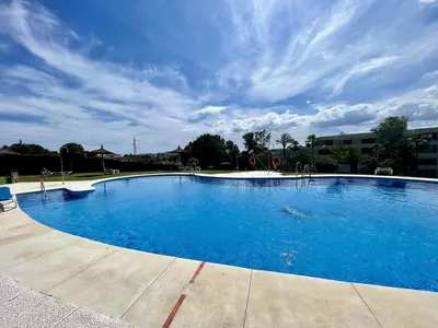 Middle Floor Studio in Nueva Andalucía